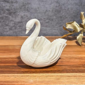 Vintage Lenox Ivory Swan Ring/Trinket Dish Small Vintage Swan Wedding Cake Topper Cream Bone China Swan Figurine Vintage Gift Idea