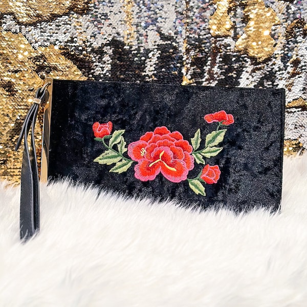 Vintage Black Velvet Clutch: Timeless Elegance with Embroidered Roses