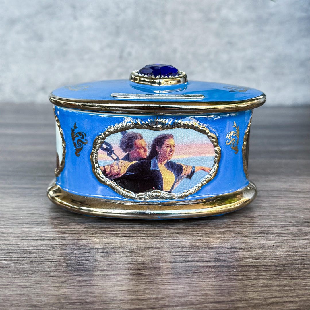 Titanic Rose's music jewelry box - YouTube