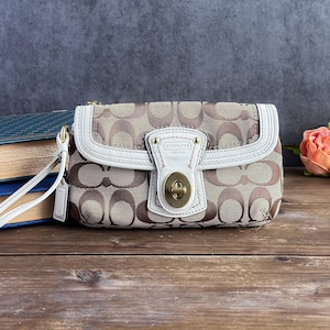 Coach Vintage Kisslock Wallet - Etsy