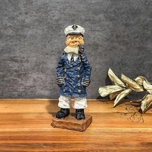 Vintage Resin Ship’s Captain Seaman Figurine Nautical Beach House Décor Vintage Gift Idea Vintage Home Decor