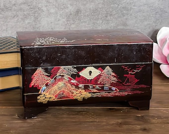 Vintage Titanic Music Box: 