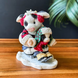 Vintage Mary&#39;s Moo Moos Figurine: &quot;Everyone Needs A Hoof To Hold Onto&quot;