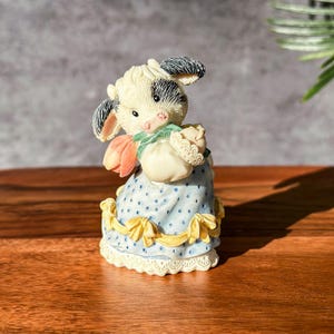 Vintage Mary&#39;s Moo Moos Figurine - May &#39;May The Sun Always Shine On Moo&#39; - 1996 -  Mary&#39;s Moo Moos Collectible - Mini Cow Figurine