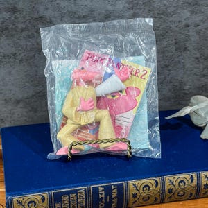Vintage Pink Panther Kung Fu Figurine - 2000s Collector Toy (New Sealed Bag)
