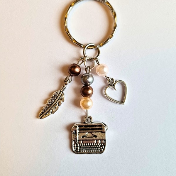 Handmade Typewriter Keychain | Poets, Writers, Aesthetic, Poetry, Book, Old Fashioned, Accessory, Vintage, Author, Swifties, Gift