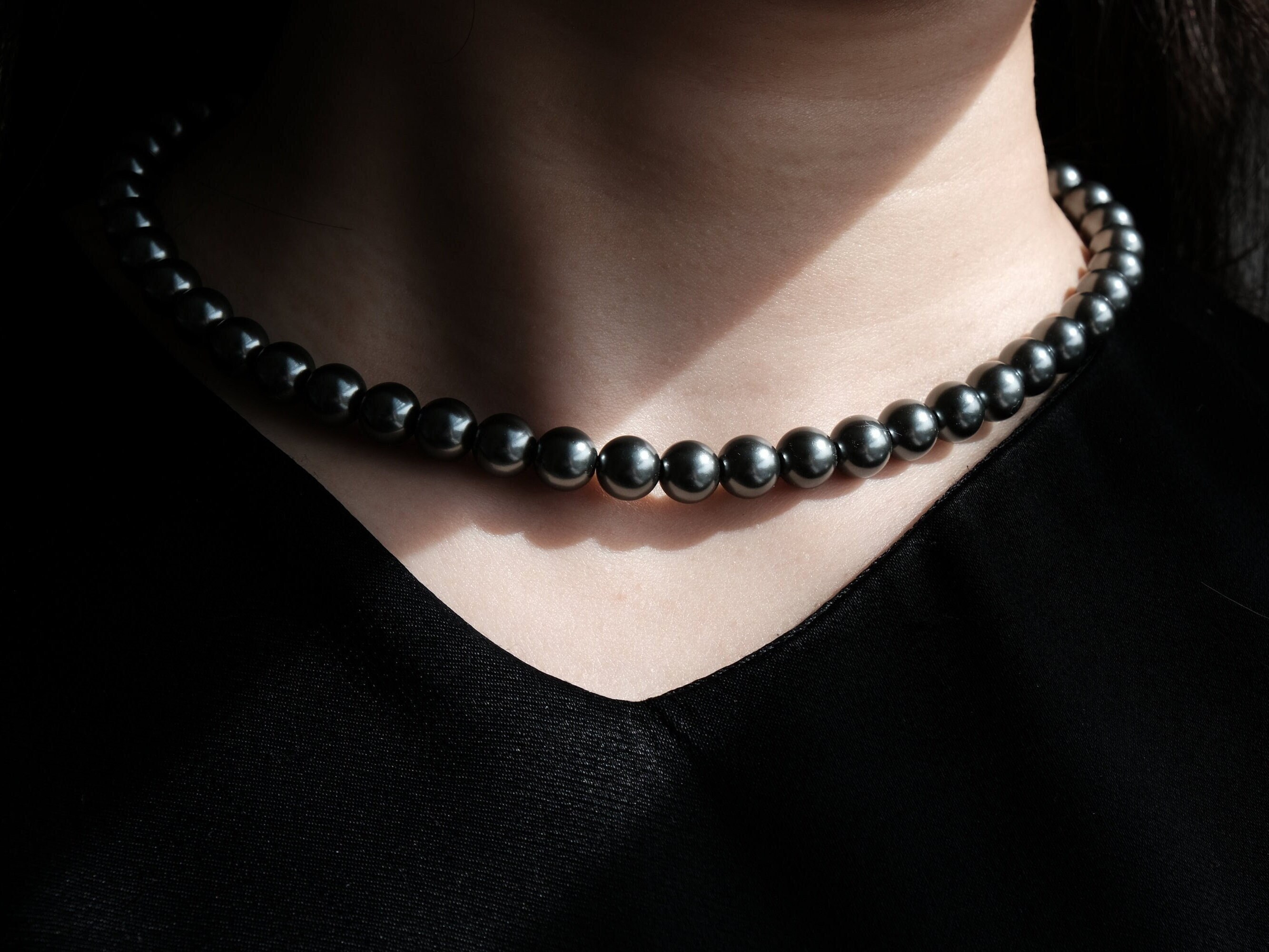 8mm Pearl Choker Necklace in 3 Colours | Timeless Pearls