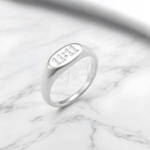 Anello con numero di angelo 11:11, anello con sigillo in oro/argento 18k, anello a fascia con numero fortunato minimalista delicato, anello sottile inciso, regalo di gioielli spirituali Silver