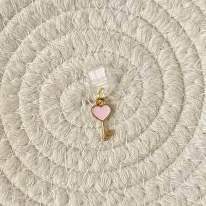 Kindle/Kobo Charms: Pink Phone Charms, USB-C Dust Plug Heart Key