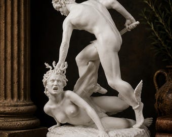 Statue de Persée et la Gorgone, sculpture de Persée et Méduse, figurine de la mythologie grecque, art grec classique, statue en résine non peinte