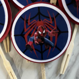 Cupcake toppers Spider man- Spider man cupcakes toppers for the little Spiderman lover in your life. Make your cupcakes stand out!