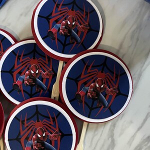 Cupcake toppers Spider man- Spider man cupcakes toppers for the little Spiderman lover in your life. Make your cupcakes stand out!