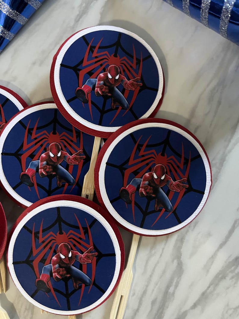 Cupcake toppers Spider man- Spider man cupcakes toppers for the little Spiderman lover in your life. Make your cupcakes stand out!