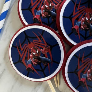 Cupcake toppers Spider man- Spider man cupcakes toppers for the little Spiderman lover in your life. Make your cupcakes stand out!