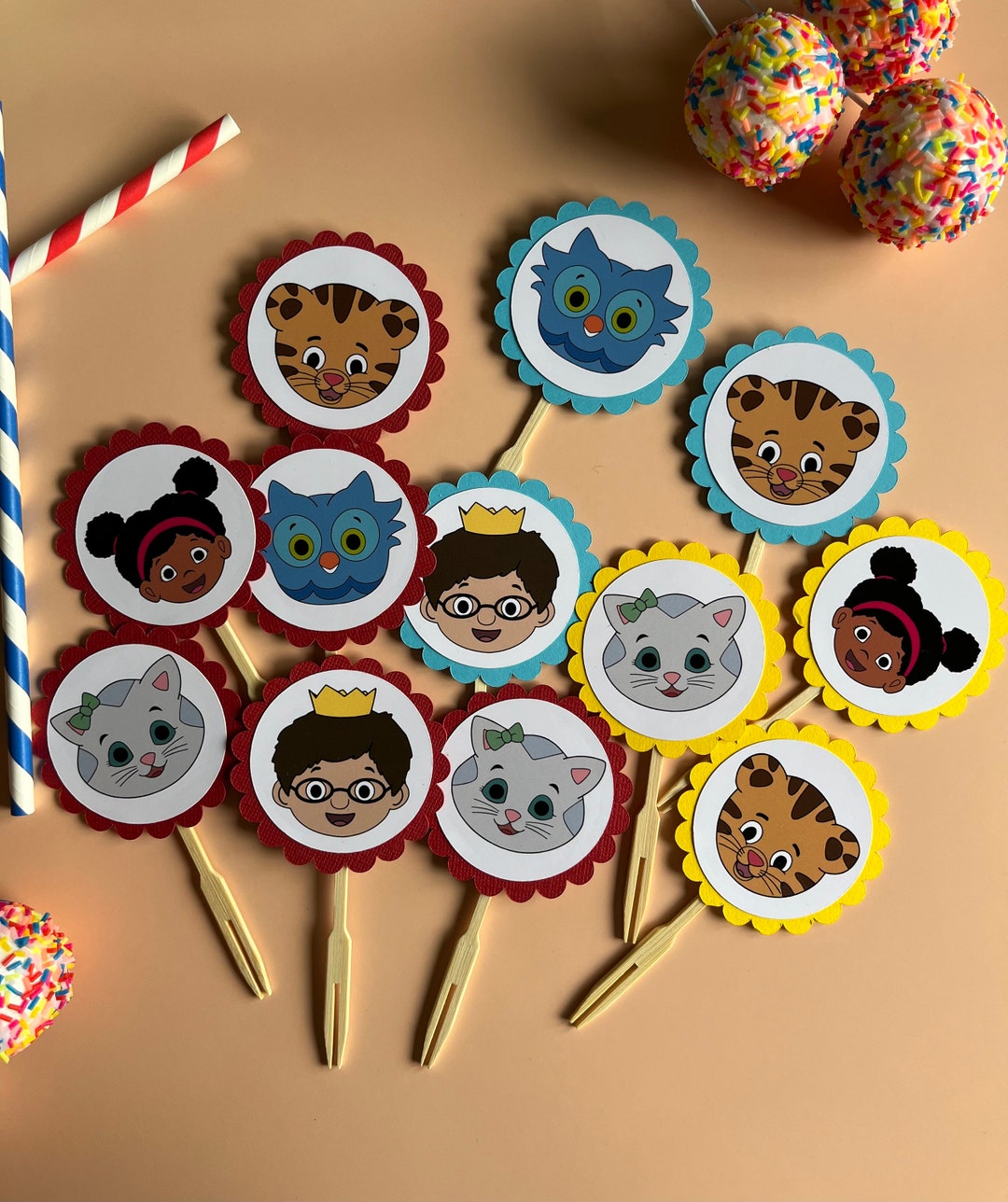 Daniel Tiger Cupcake Toppers Daniel Tiger Cupcakes Daniel's ...