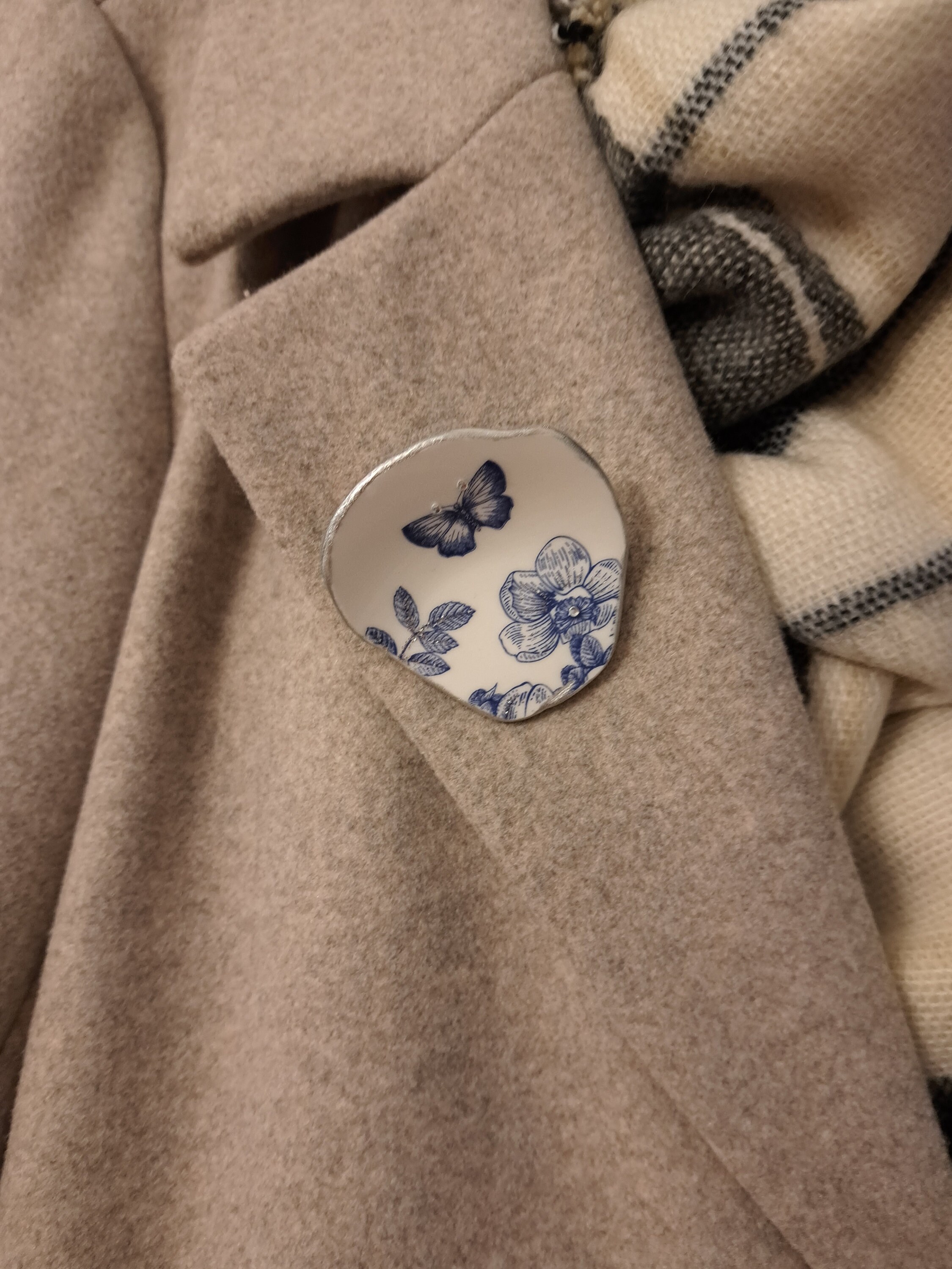 Brooch ceramic nō.1