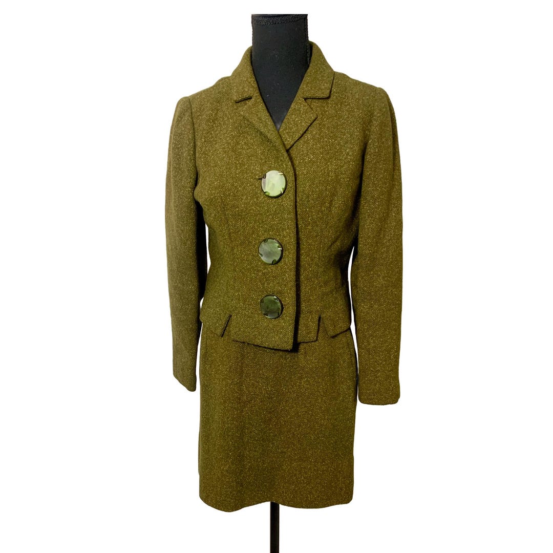 XXS 1960s Spring Green Linen Skirt Suit
