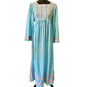 knee length dresses for ladies Women's Chicken Lace Maxi Dress -- Fi-3143