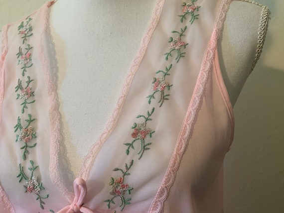 Vintage 1960's Nylon womens nightgown ~super swee… - image 5