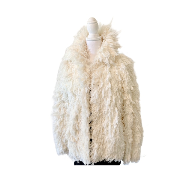 Vintage Arissa Shaggy creamy Hollywood Glam Coat, rock star!! Yes you are!