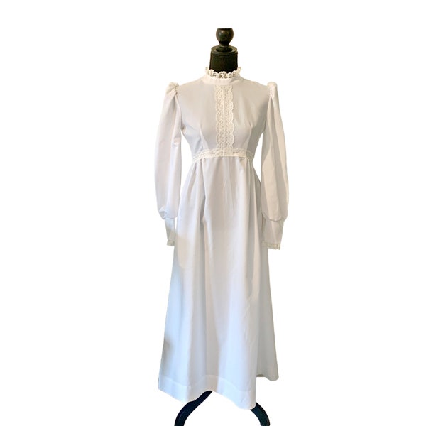 Vintage 70's Retro boho white maxi dress