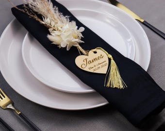 Segnaposto personalizzati a forma di cuore per matrimonio - Segnaposto in legno - Nome del matrimonio intagliato