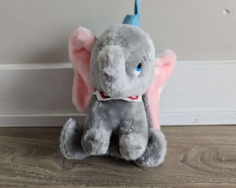 Disney Dumbo der Elefant Stofftier Plüschtier 23 cm