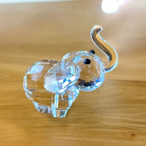Glass Elephant Paperweight Ornament, Crystal Animal Figurine, Glass Elephant Ornament, Bedroom Decor, Home Decor