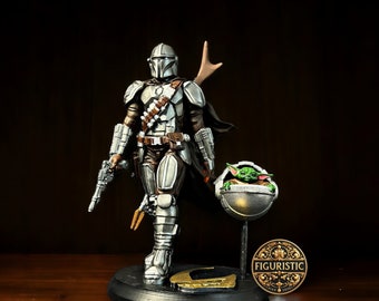 Star Wars The Mandalorian Figure with The Child, 26 cm, Dynamic Bounty Hunter Pose, High-Detail Resin, Must-Have for Fans, High Quality