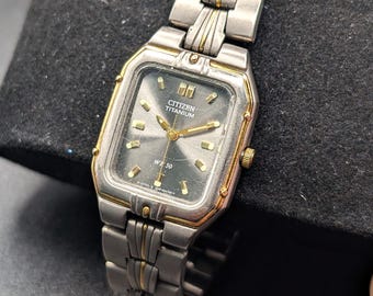Vintage Citizen Ladies Quartz Watch: Titanium and Gold-Tone, Y2K Style