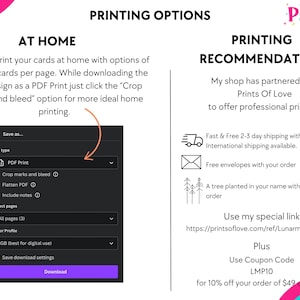 以下が含まれることがあります： カードの印刷オプションを示す画像。自宅での印刷には「PDF Print」と「Crop marks and bleed」を選択する手順が含まれています。Prints Of Loveによるプロフェッショナルな印刷の推奨も含まれています。