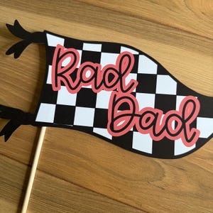 Afdrukbare wimpel Rad Dad, dambord vaderdagfoto prop, retro wimpel voor coole vaders, vaderdagwimpel, leuke vaderdagkaart