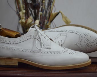 Handmade White Color Genuine Leather Wing Tip Brogues Stylish Oxfords Dress Shoes For Men's With Beautiful Wooden Box