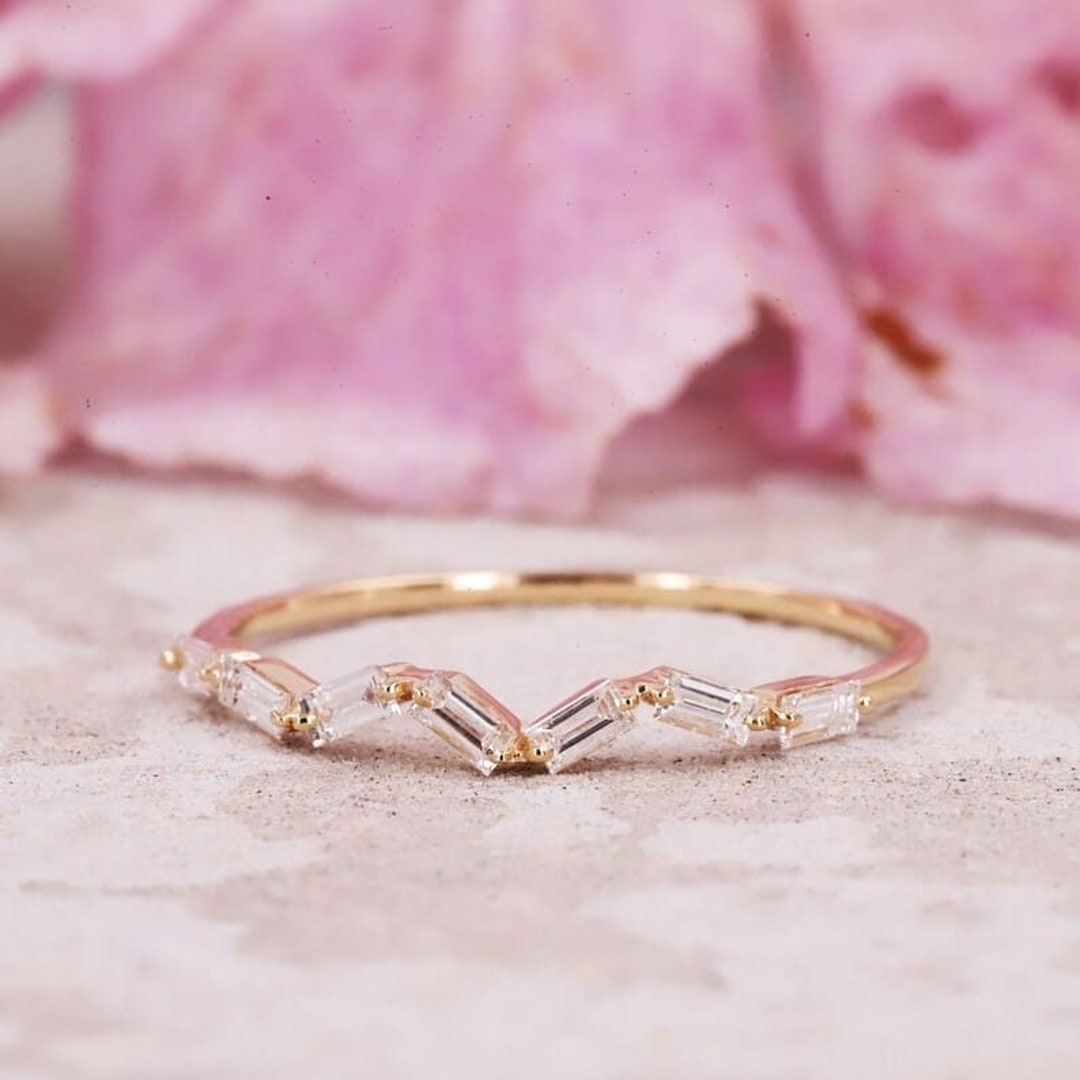 14k Gold Baguette Diamond Stacking Ring, Minimalist Wedding Band - Etsy