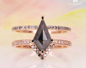 Anillo de diamantes Salt and Pepper Kite: Anillo de compromiso de doble banda de oro macizo