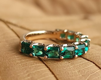 Anillo de eternidad con esmeralda cultivada en laboratorio, alianza de boda con esmeralda verde, anillo de aniversario con esmeralda en forma de cojín, alianza apilable de oro