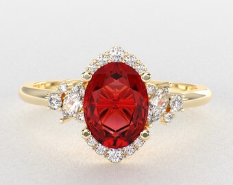 Ein schillerndes Trio: Roter ovaler Rubin, rund und Marquise Diamanten, die neue Trends setzen