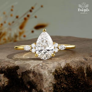 1 Carat IGI Certified Pear Cut Lab Diamond Ring – D Color VVS1 Clarity – 14K Gold Solitaire Engagement Ring