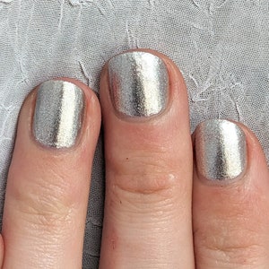 Ethereal, 15ml 21-free Indie Nail Polish, Bright Silver Metallic