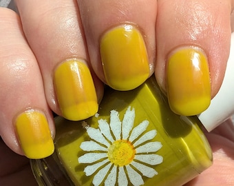 Venom, 15ml 21-free Indie Nail Polish, Chartreuse Yellow Jelly