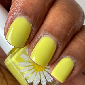 Buttercup, 15ml  21-free Indie Nail Polish, Bright Pale Yellow Crelly