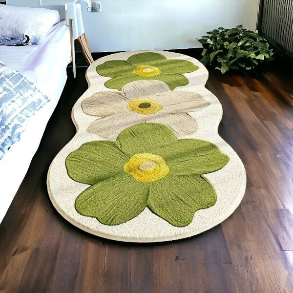 Floraler Teppich Dünner, Unregelmäßiger Nachtteppich, Teppich mit Blumenmuster, Blumenteppich für Schlafzimmer, Einzigartiges Hochzeitsgeschenk für die Braut