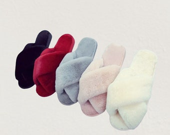 Soft house slippers - Plush slippers, Casual indoor house slippers for women - Perfect gift for her