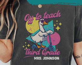 Camiseta personalizada para maestra de tercer grado, camiseta de manga larga Comfort Colors, regalo para maestra de Silly Goose (26367)