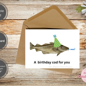 Souhaitez un anniversaire fantastique avec cette carte amusante ! Avec un poisson dans un chapeau, une corne de fête et un jeu de mots : « Une morue d'anniversaire pour vous ».