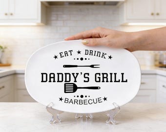 Personalisierte ovale Servierplatte von Daddy's Grill, BBQ Dad Geburtstagsgeschenk, haltbares Kunststoff-Serviertablett