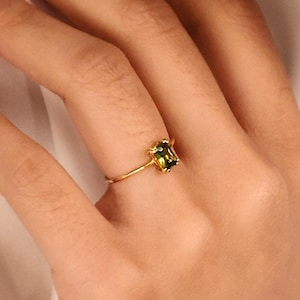 Baguette Birthstone Ring, Custom Birthstone Ring, Mothers Ring, 18K Gold Ring, Personalized Ring,  Bridesmaid Gift,Gift For Mom,Wedding Ring