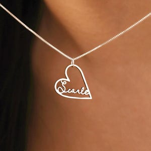 Collar de corazón personalizado, collar de corazón con nombre personalizado, collar de cadena con nombre, joyería con nombre personalizado, regalos para el Día de la Madre, regalo para mamá