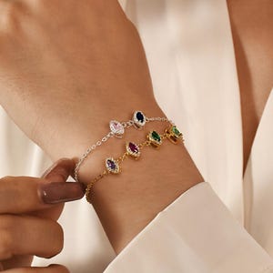 Family Birthstone Bracelet, Mother of the Bride Bracelet Gift, Mother of the Groom Bracelet Gift, Custom Mom Bracelet, Wedding Gift