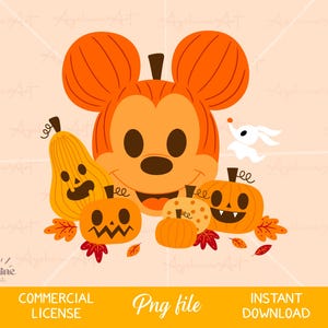 Puede incluir: Ilustración digital con una cabeza sonriente de Mickey Mouse hecha de calabazas, rodeada de varias calabazas naranjas, hojas de otoño y un fantasma blanco. Las palabras "Commercial License", "Png file" e "Instant Download" están en la parte inferior.